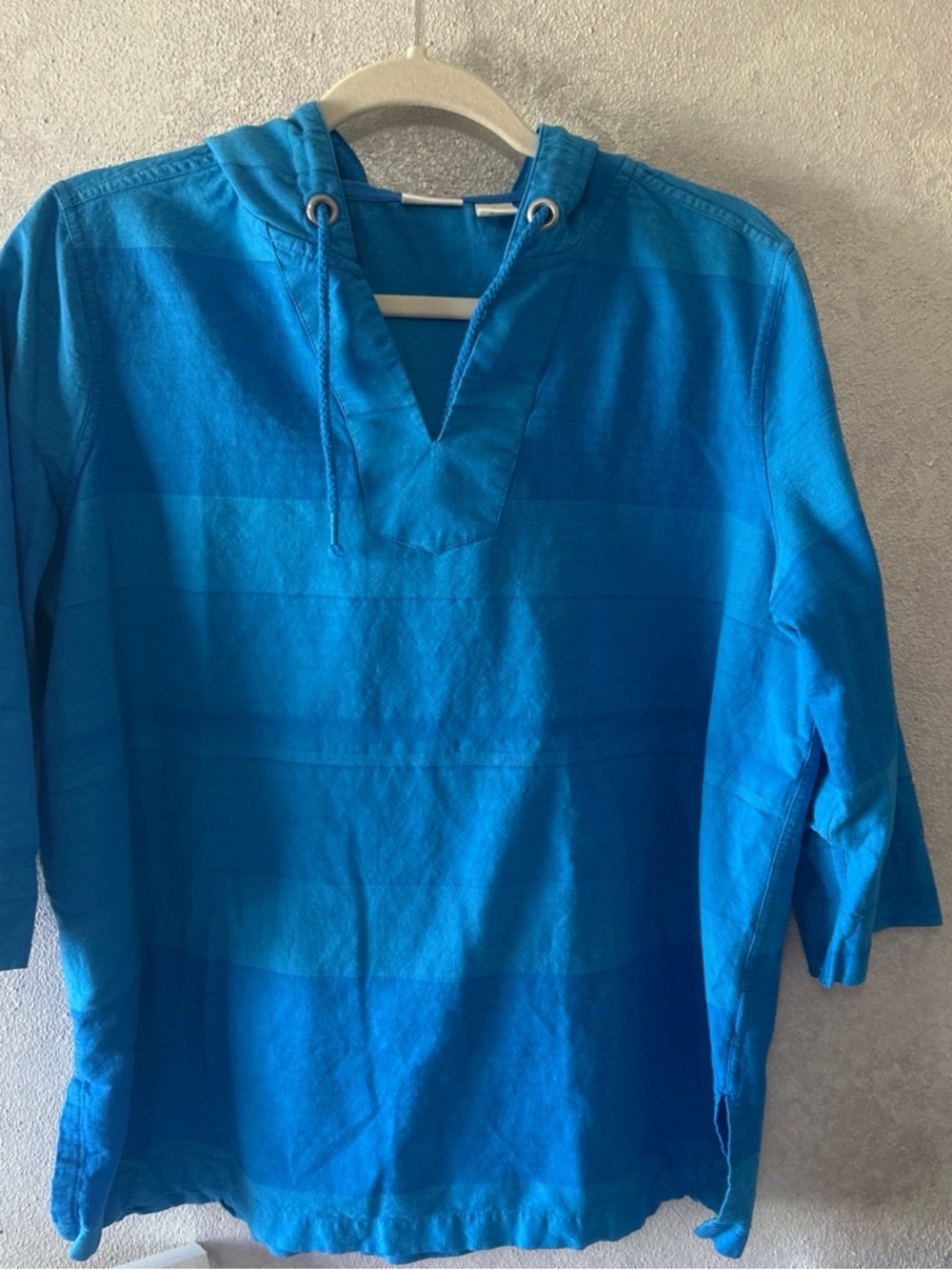 Westbound Blue Hooded V-Neck Women's Pullover